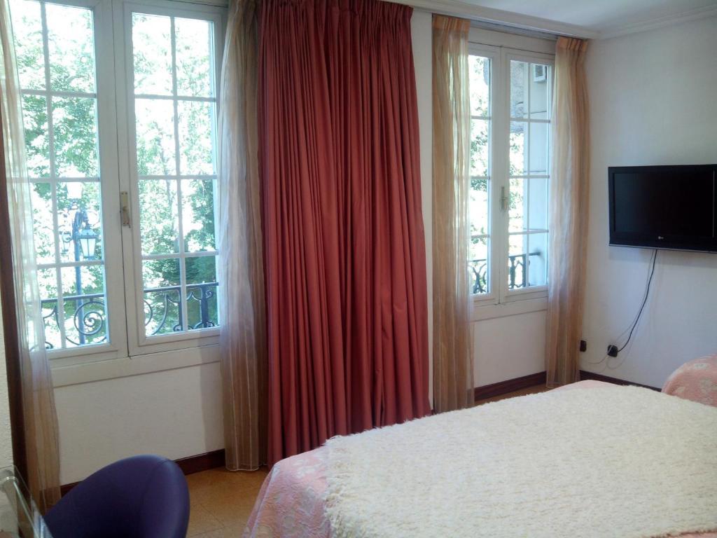 Santacruz Hotel Oviedo Kültér fotó
