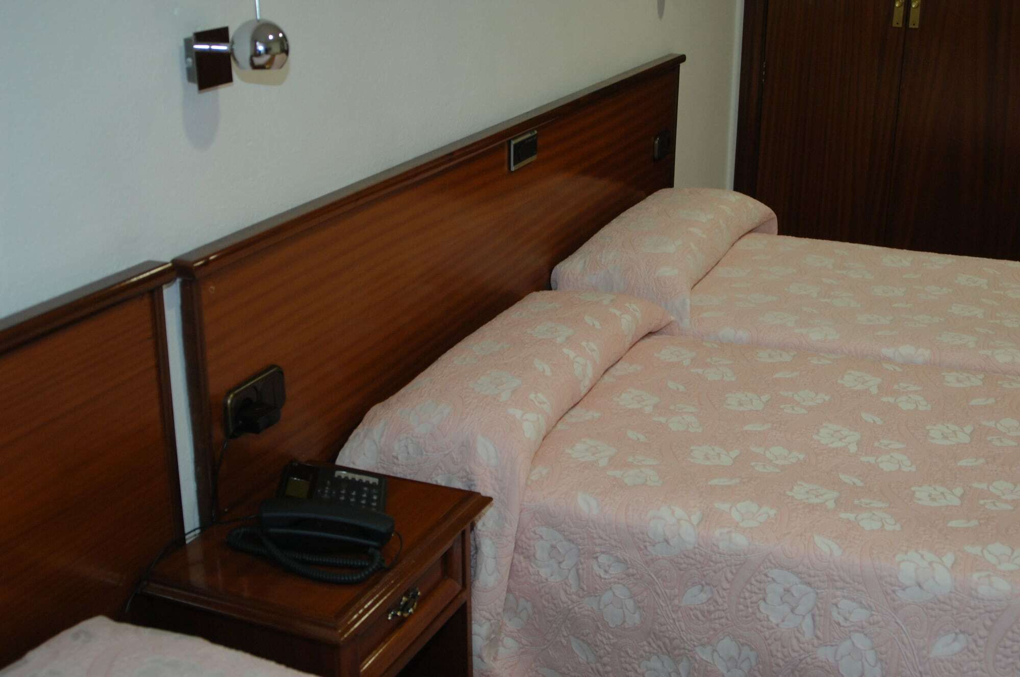 Santacruz Hotel Oviedo Kültér fotó